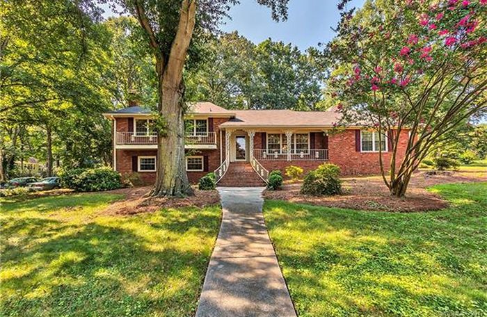 foxcroft-home-for-sale