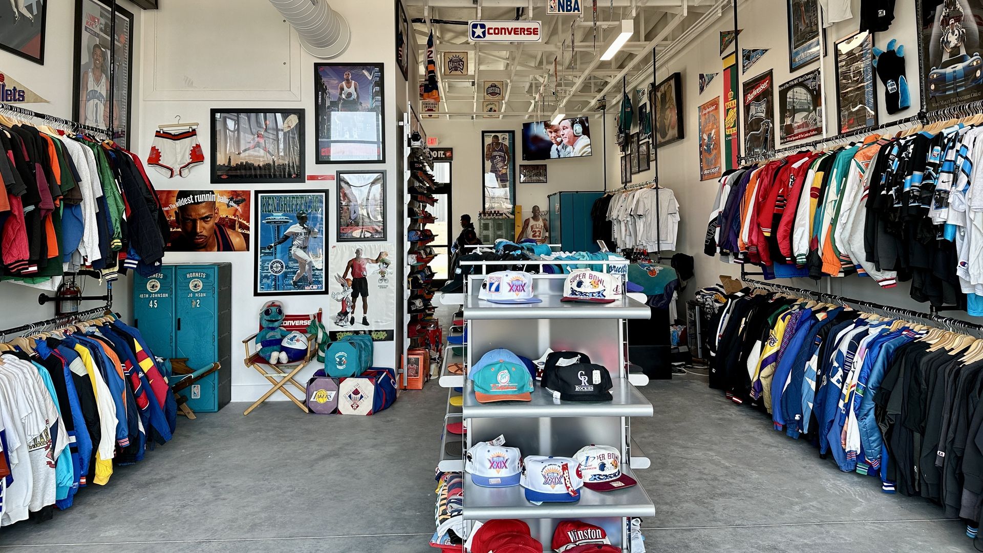 The #1 Premium Vintage Sportswear Clothing Shop – Locker Room CLT