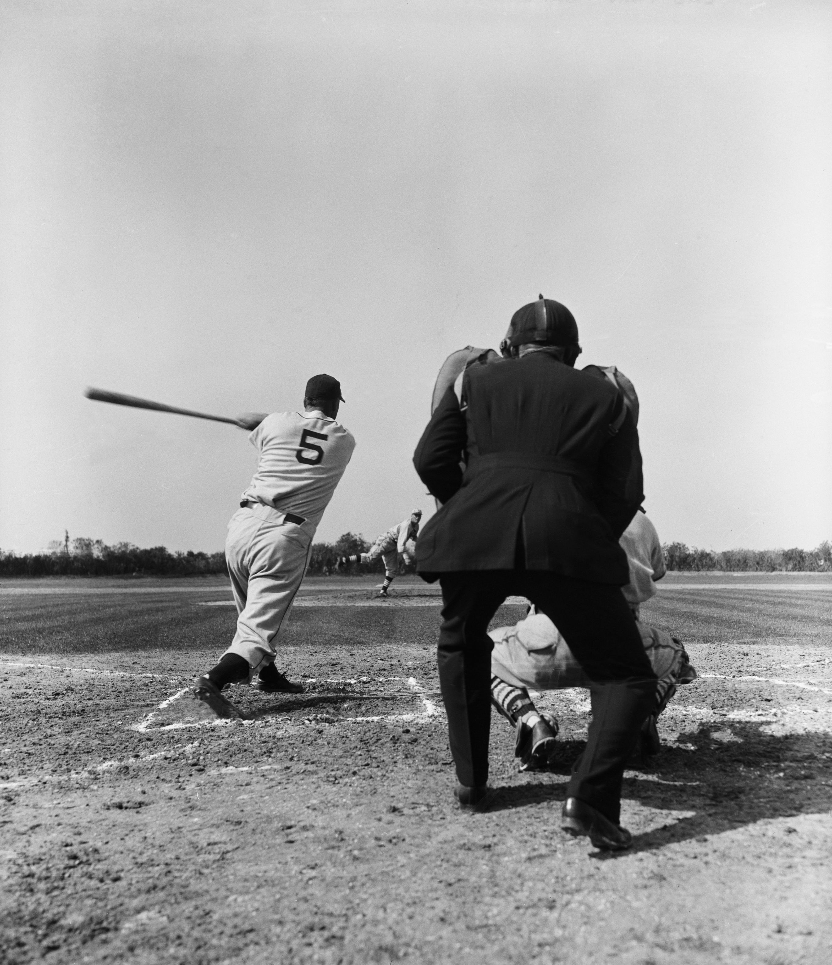 Dizzy Dean pitching to Hank Greenberg during an exhibition game between the St. Louis Cardinals and the Detroit Tigers.