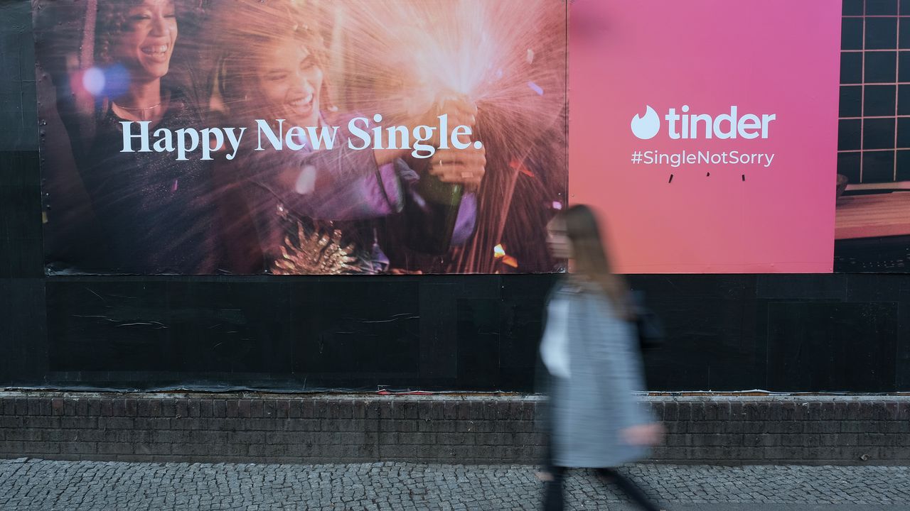 Tinder to charge power users $500 per month for VIP features