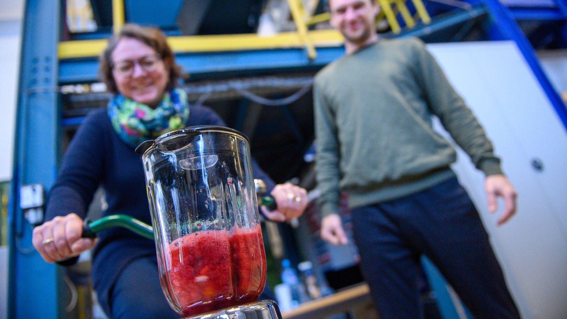 A blender mounted on a bicycle.