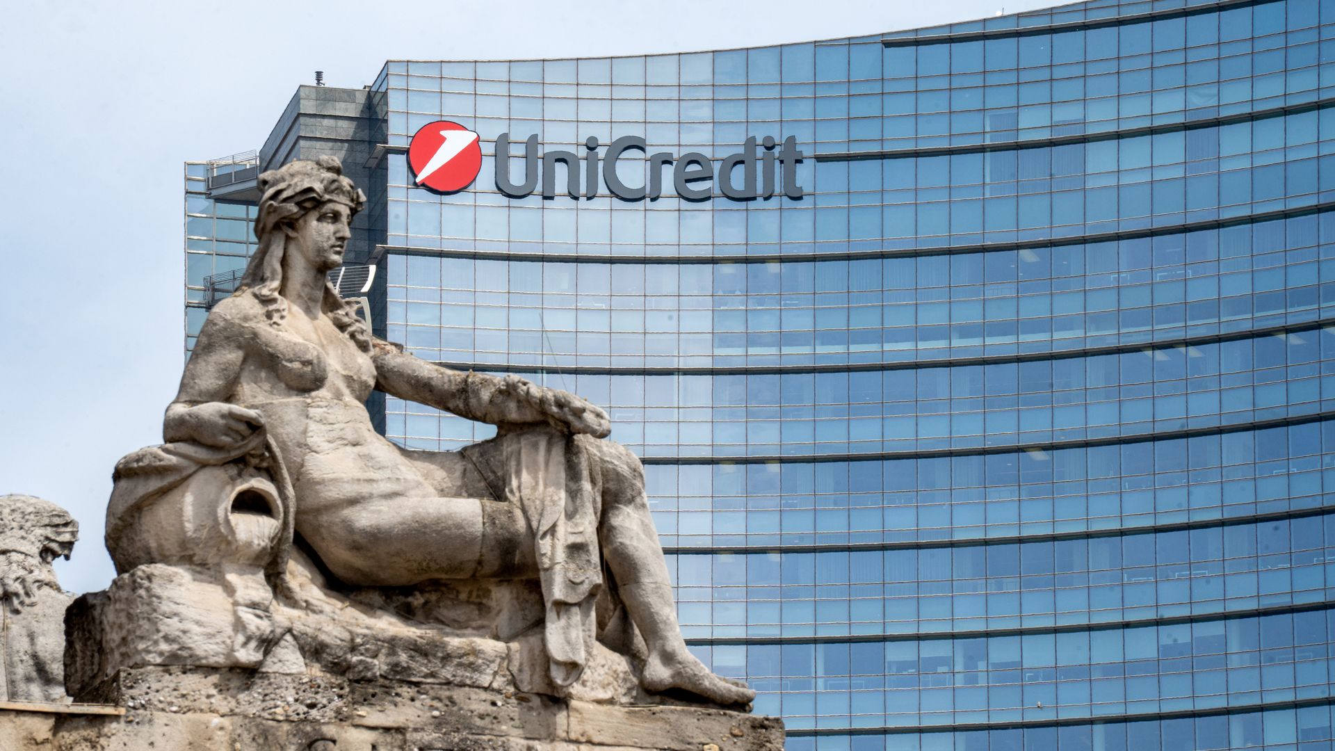 UniCredit building in front of an Italian fountain