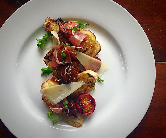 Summit room Charred-tomato