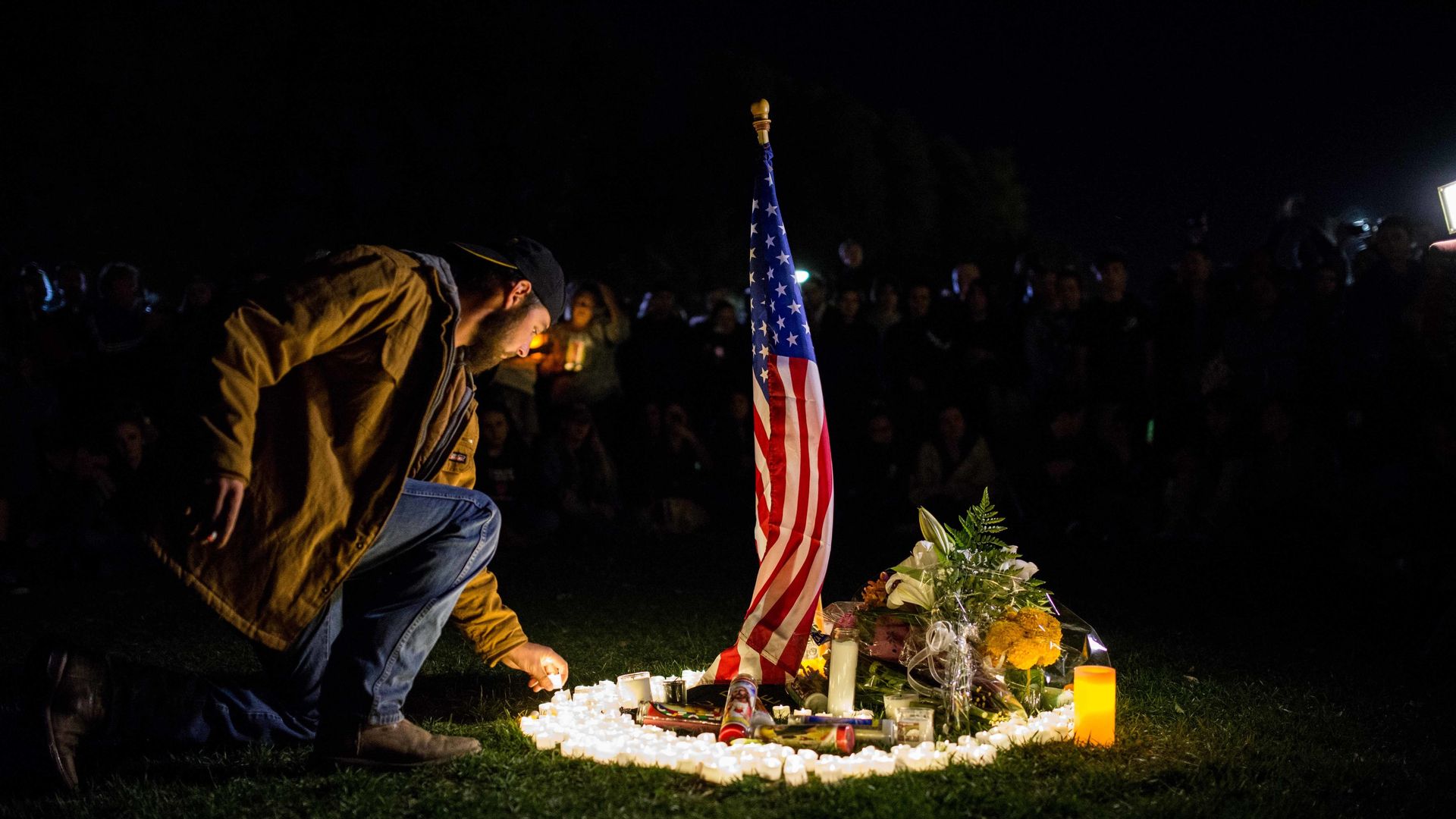 A candle light vigil for Thousand Oaks shooting victims