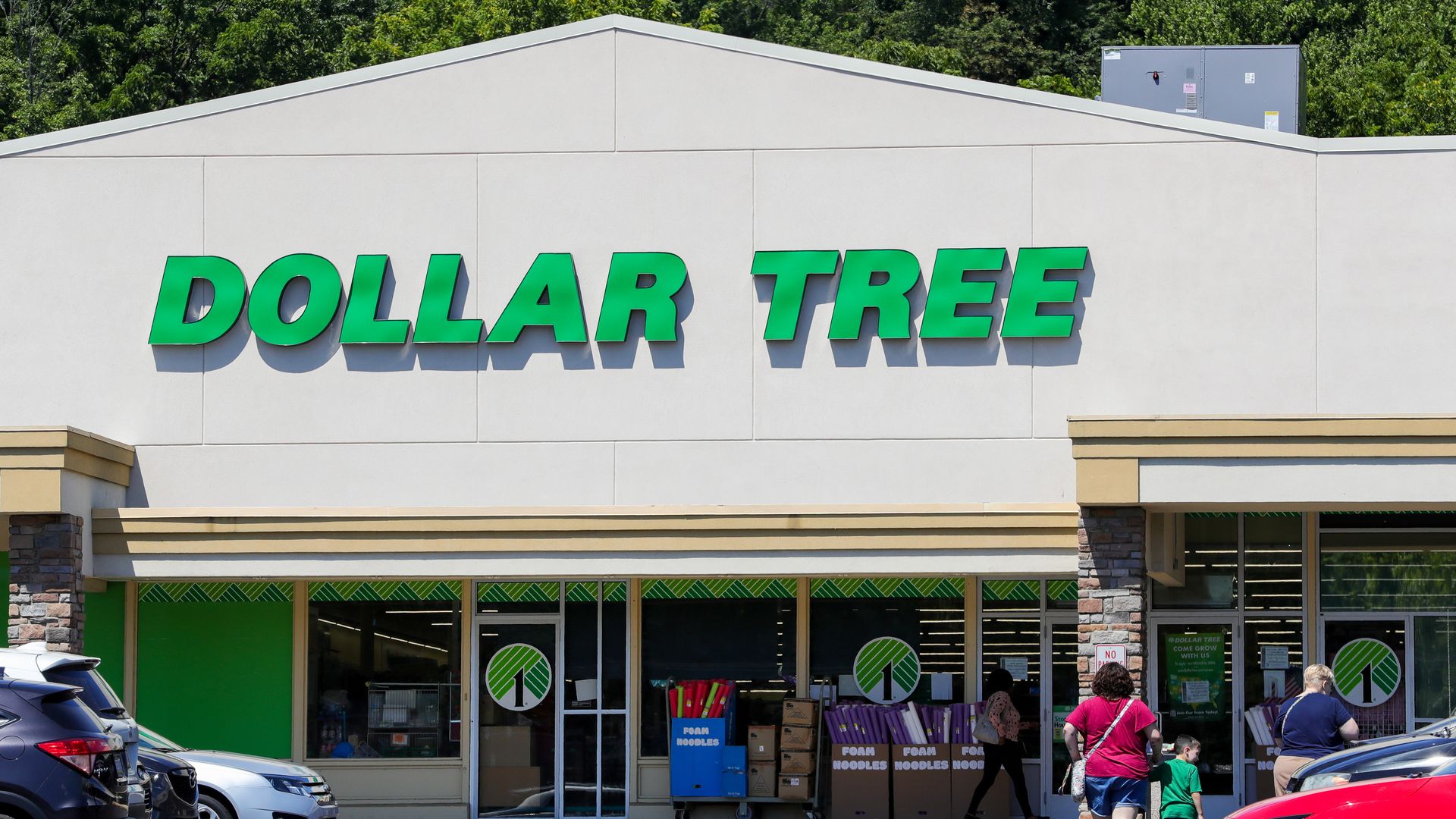 An exterior view of a Dollar Tree store near Bloomsburg. (Photo by Paul Weaver/SOPA Images/LightRocket via Getty Images)