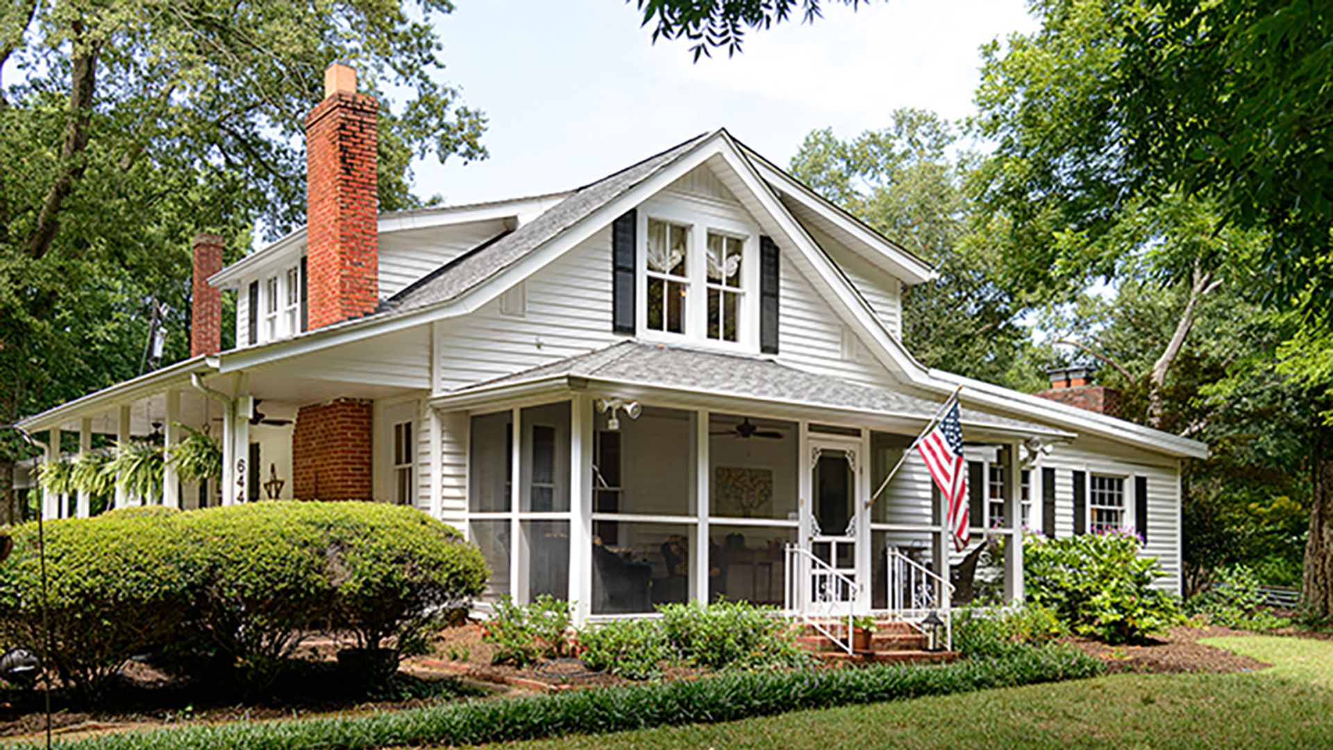 6440 Shaftesbury Rd Exterior Shot