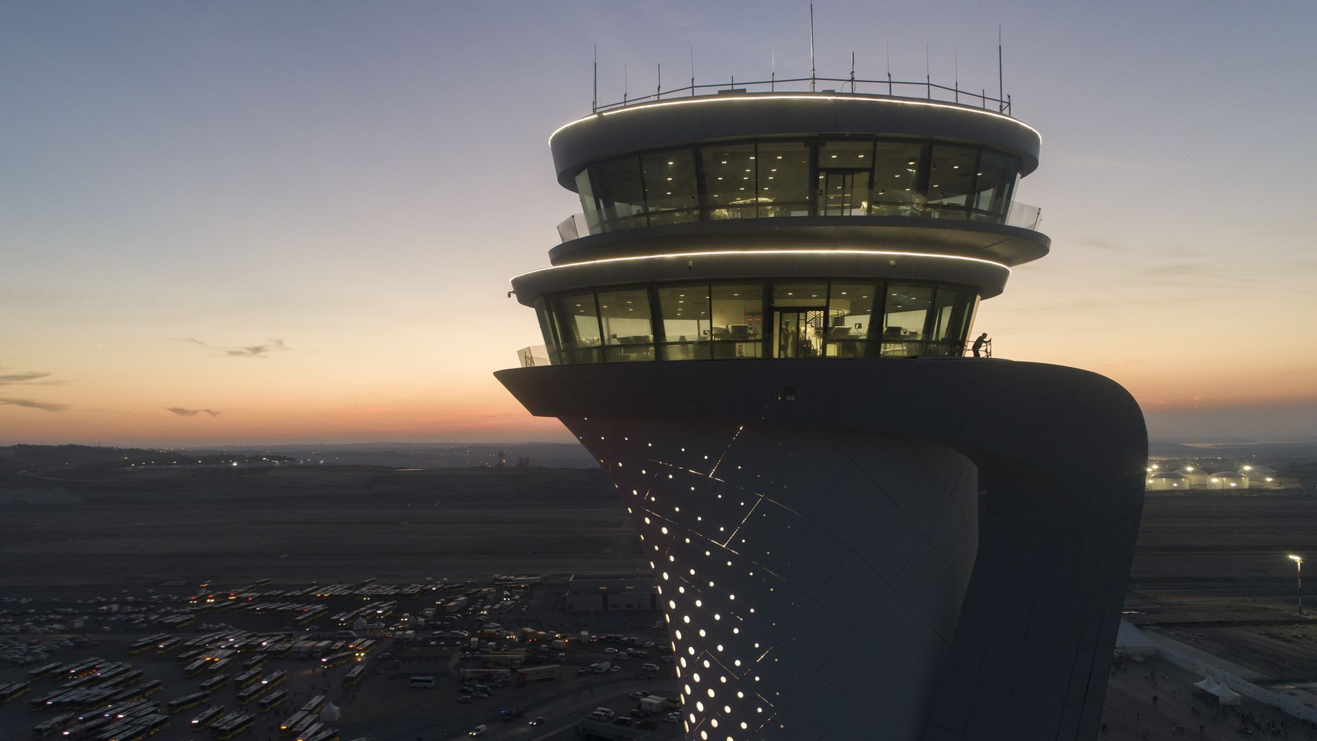 Air traffic control tower