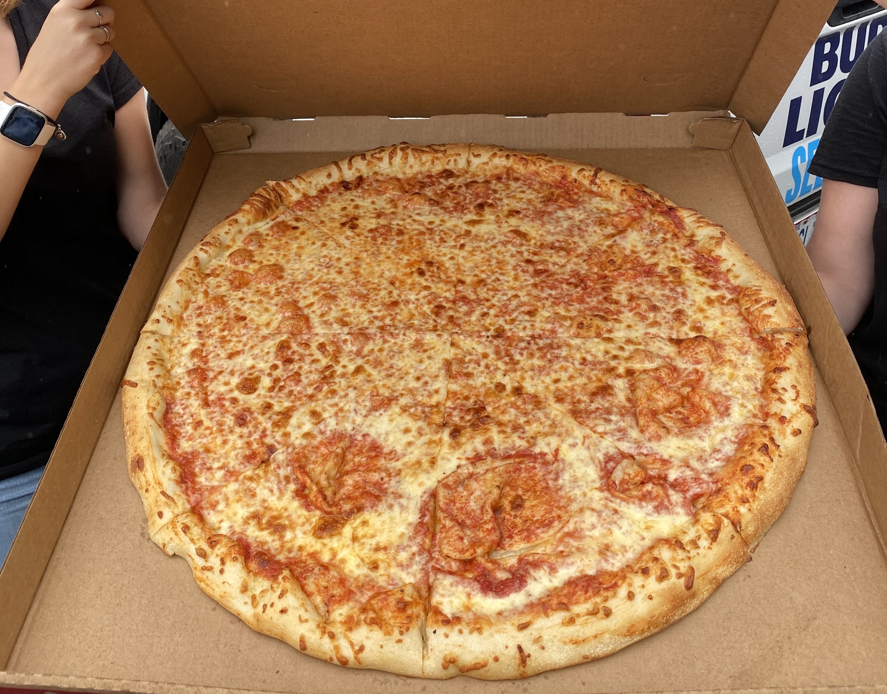 giant pizza from bennys