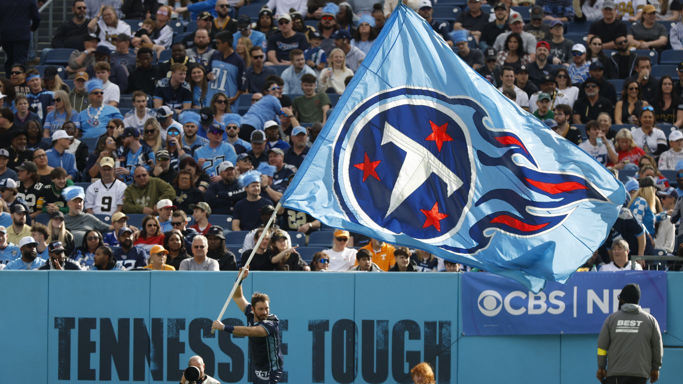 Titans begin Nissan Stadium's final season against Jets