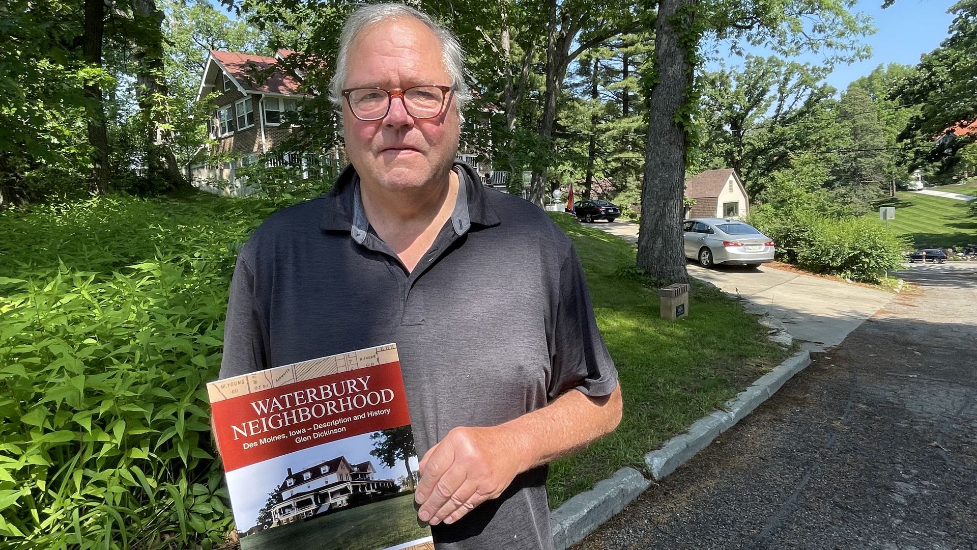 A photo of Glen Dickinson.