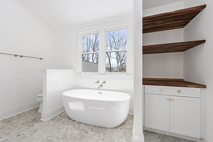 2020 Finalist- Modern Farmhouse bath