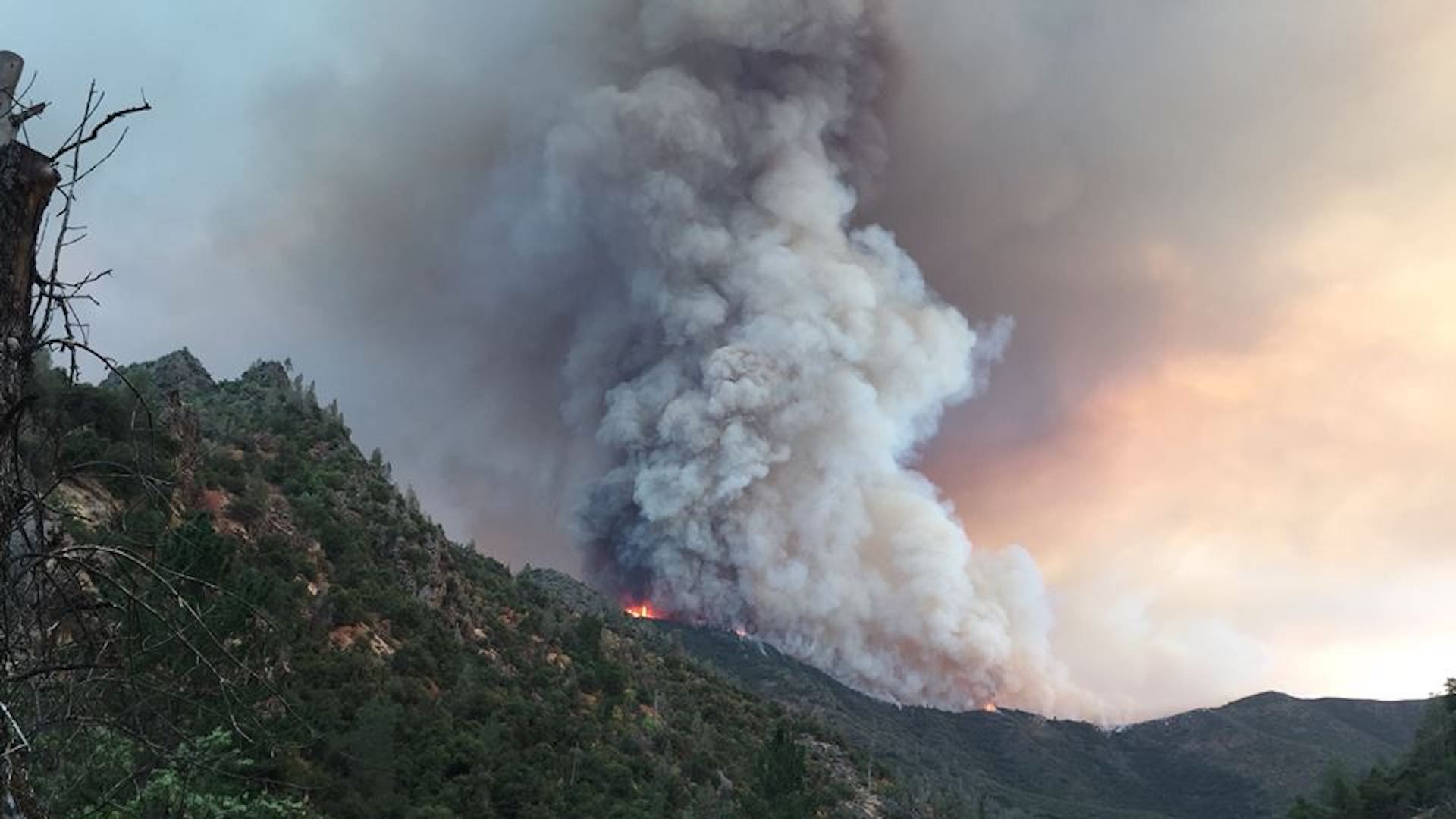 Ferguson fire burns in the Sierra National Forest near Yosemite National Park on July 16, 2018.