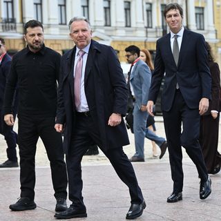 Witkoff and Kushner, in a first, visit Ukraine for peace talks