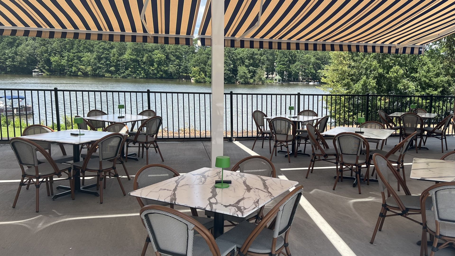 A restaurant patio overlooking the water 