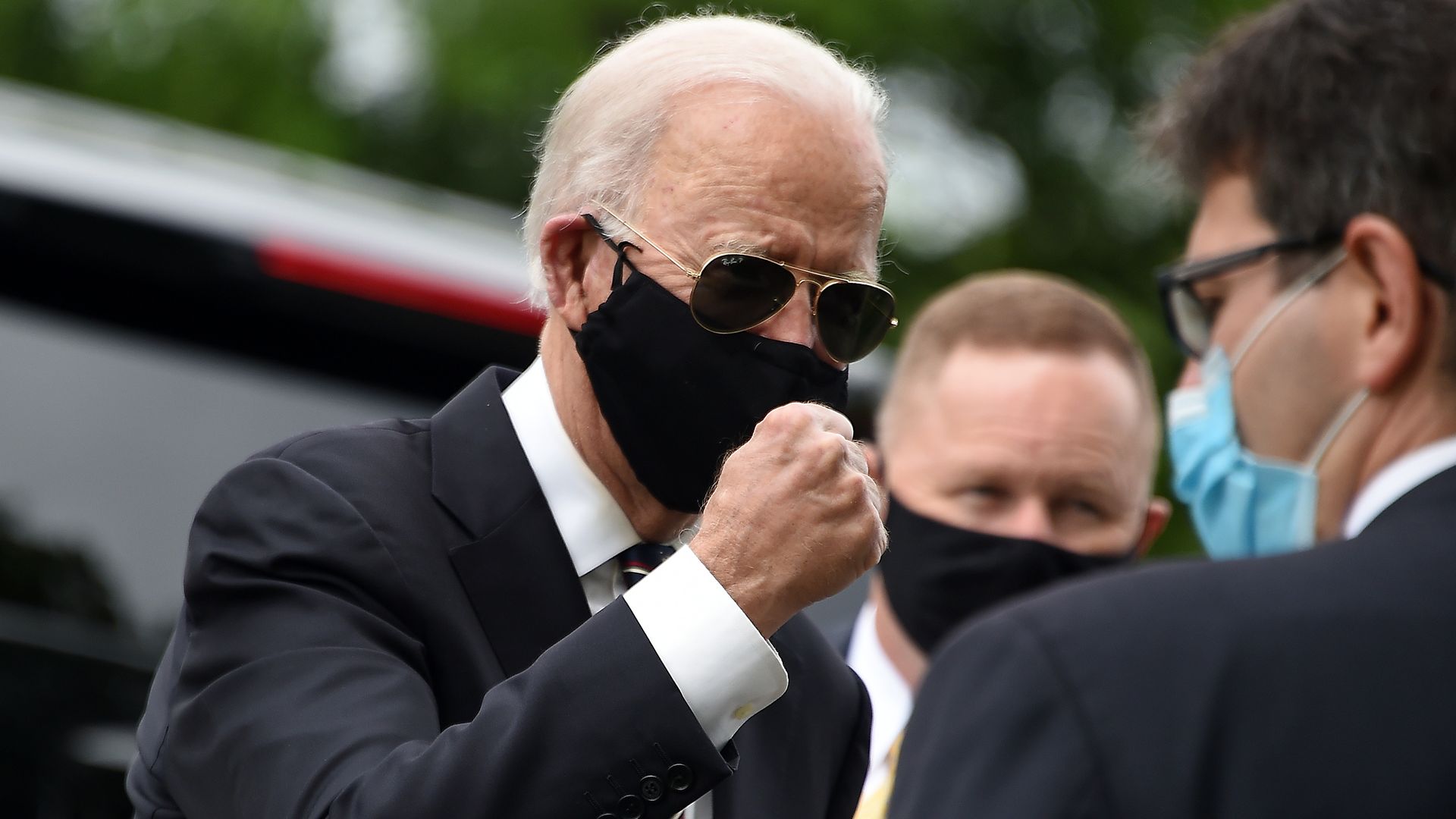Joe Biden wearing a face mask