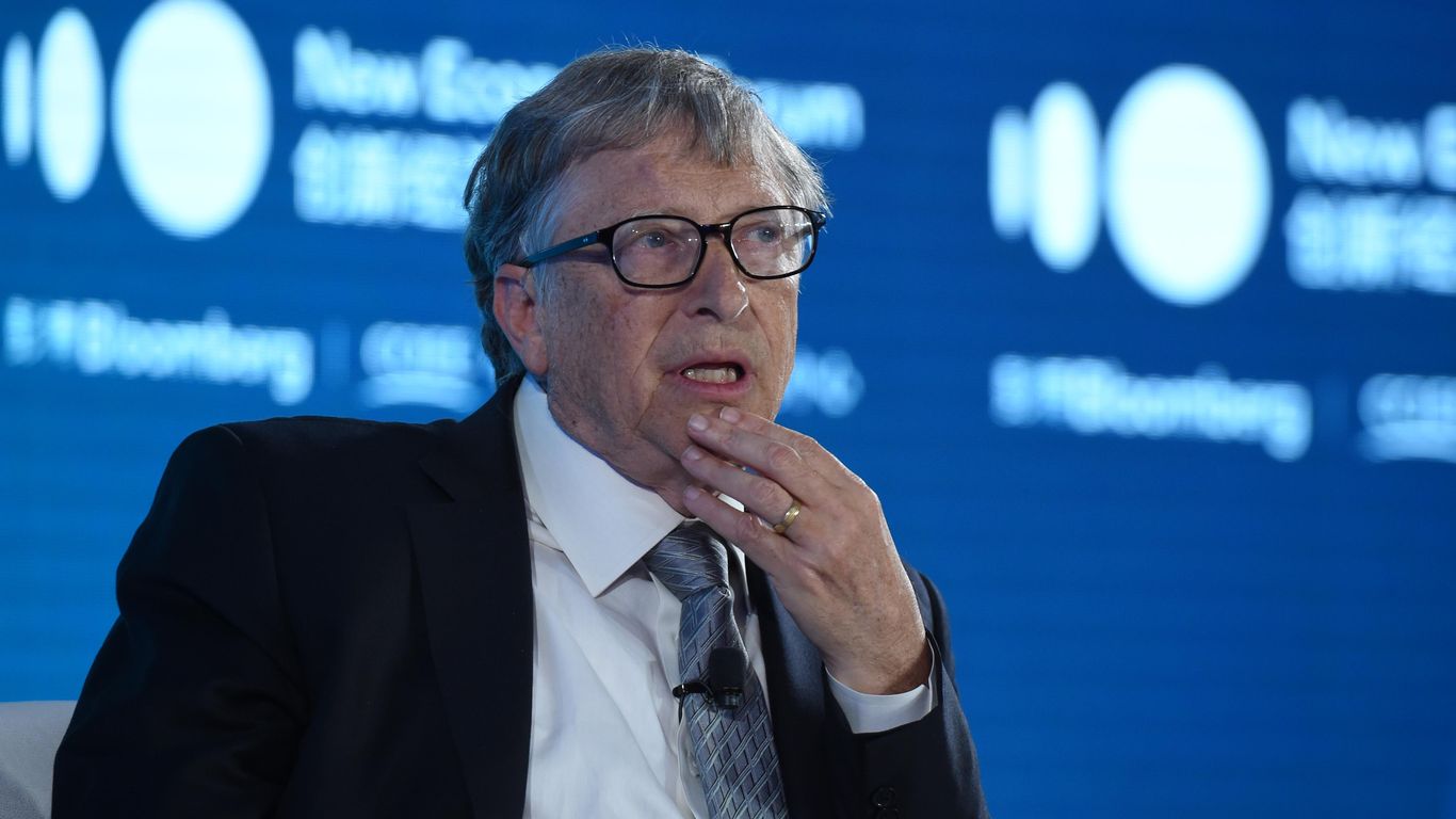 Bill Gates steps down from Microsoft board