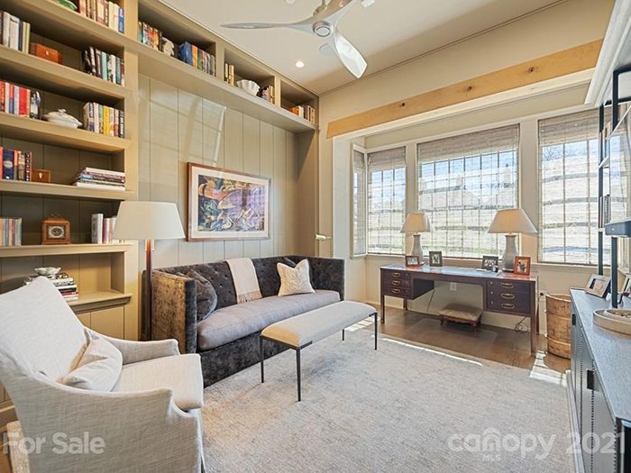 1150 Queens Rd Unit 6 library