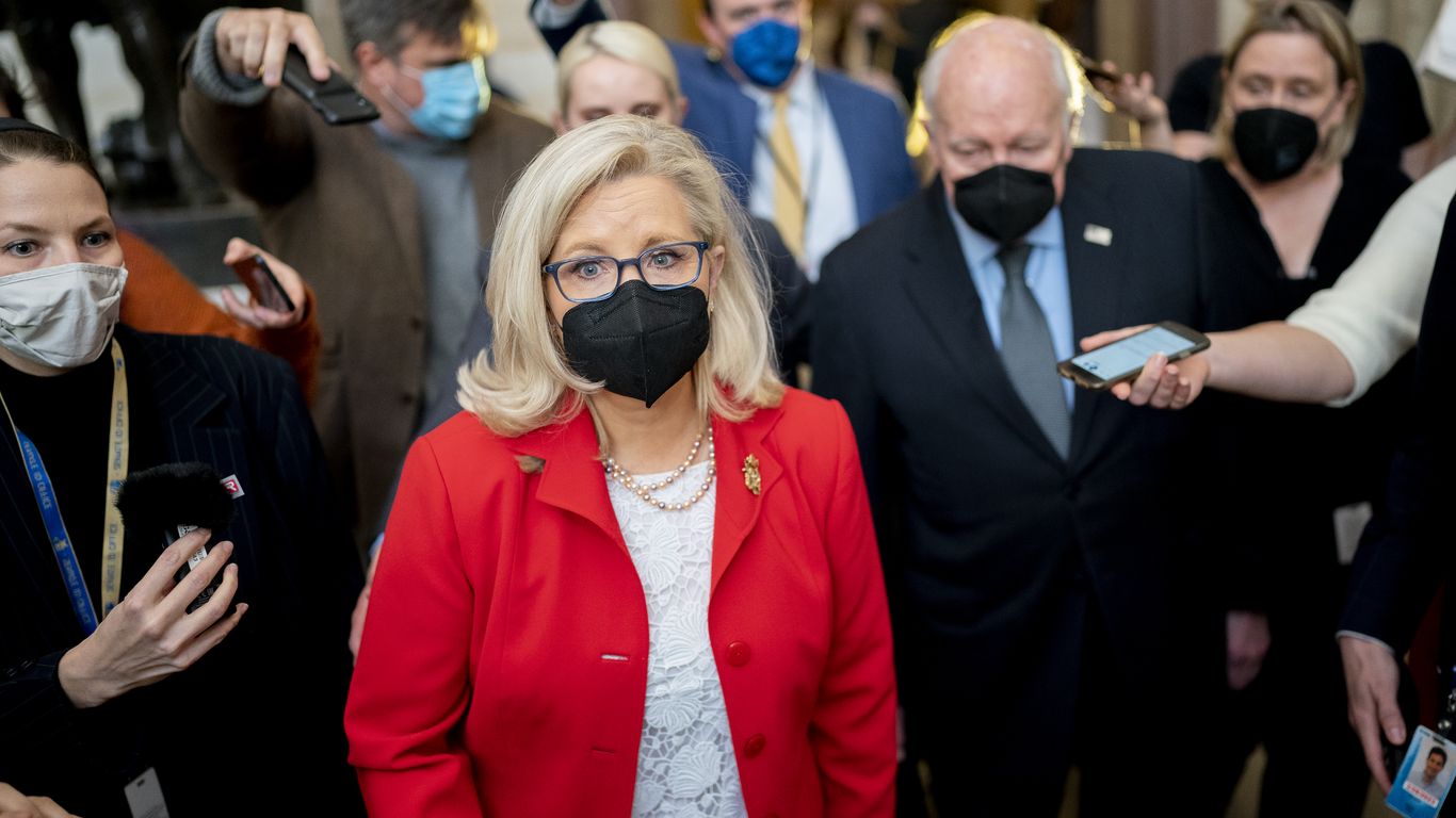 Liz Cheney backs GOP colleague who called Trump a "would-be tyrant"