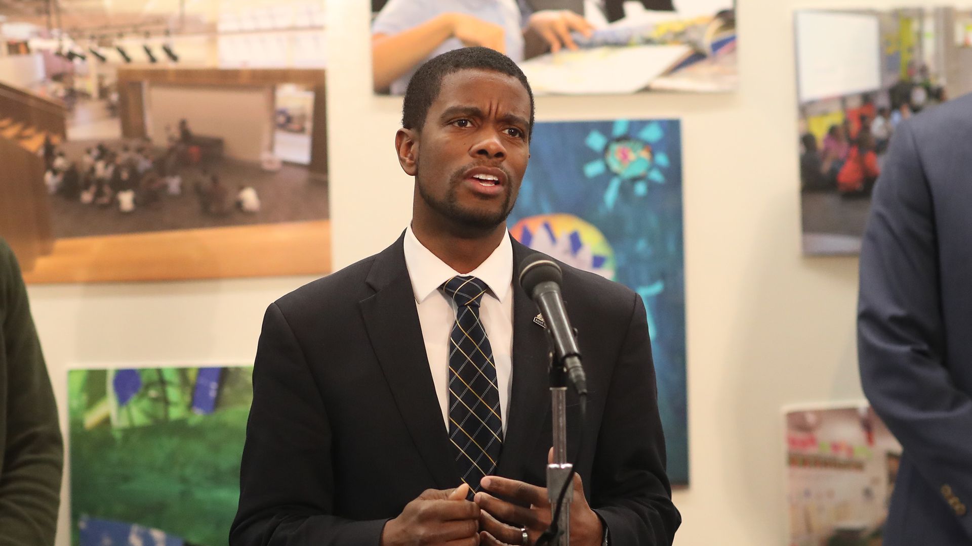 Melvin Carter speaks at a podium