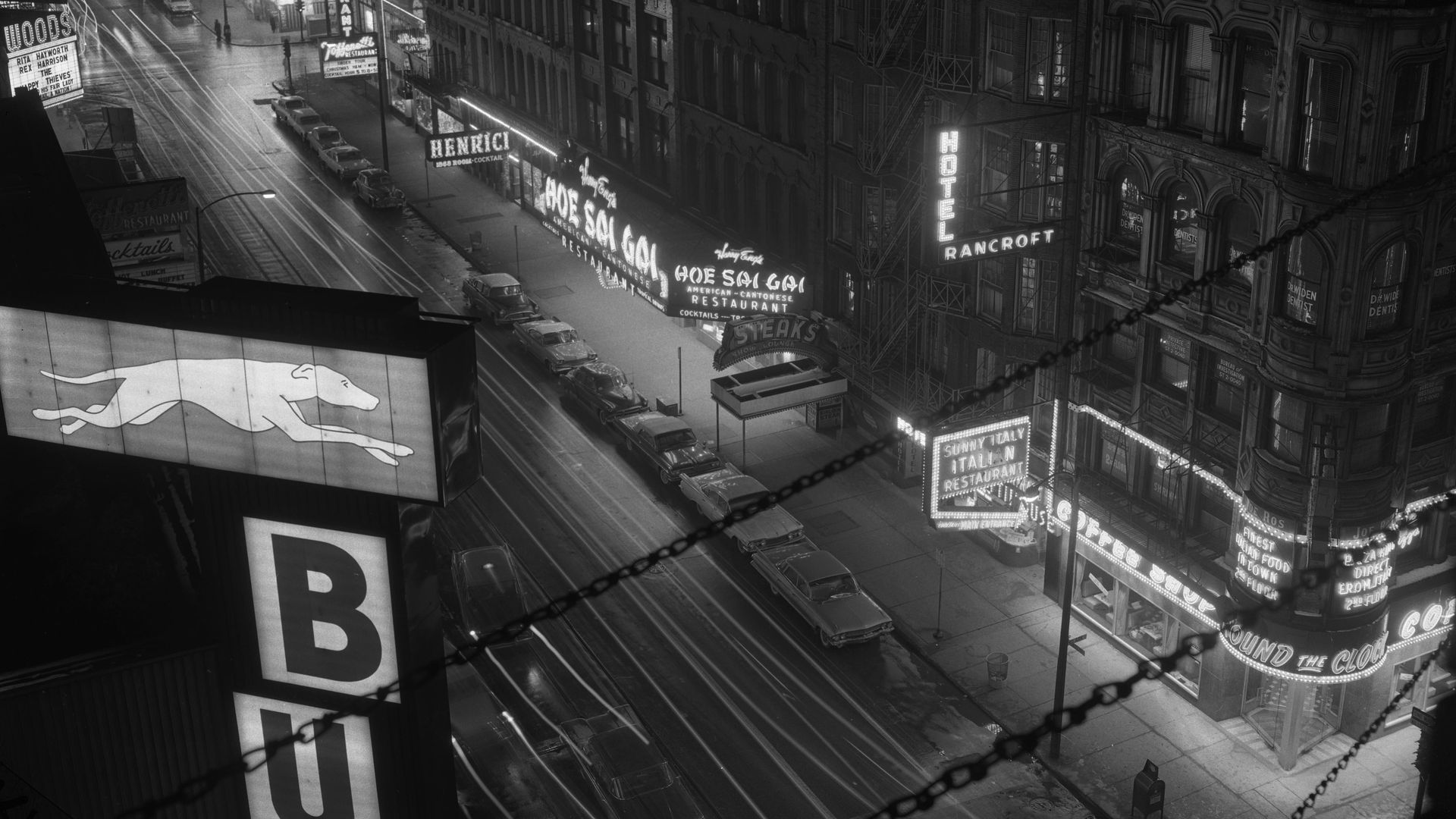Photo of a Chicago street in 1961. 