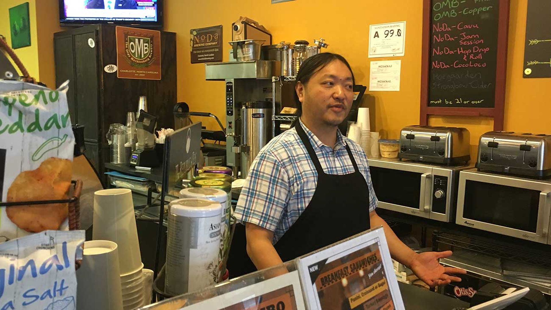 oliver-wu-mugs-coffee-shop