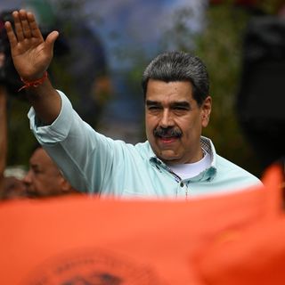 U.S. boards un-sanctioned tanker with Venezuelan oil to tighten blockade