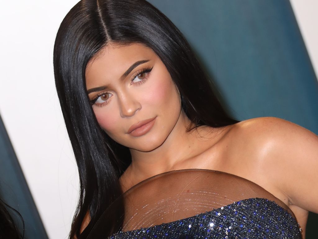 Kylie Jenner Billionaire Actual Net Worth & Salary