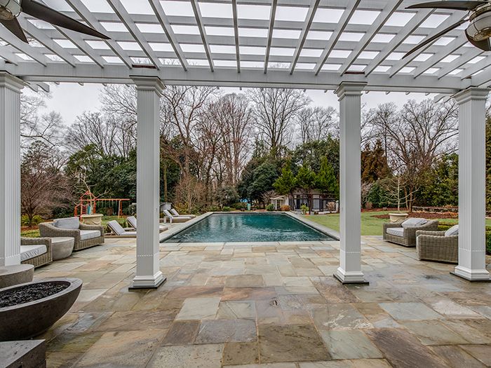 3021 Belvedere Ave pool