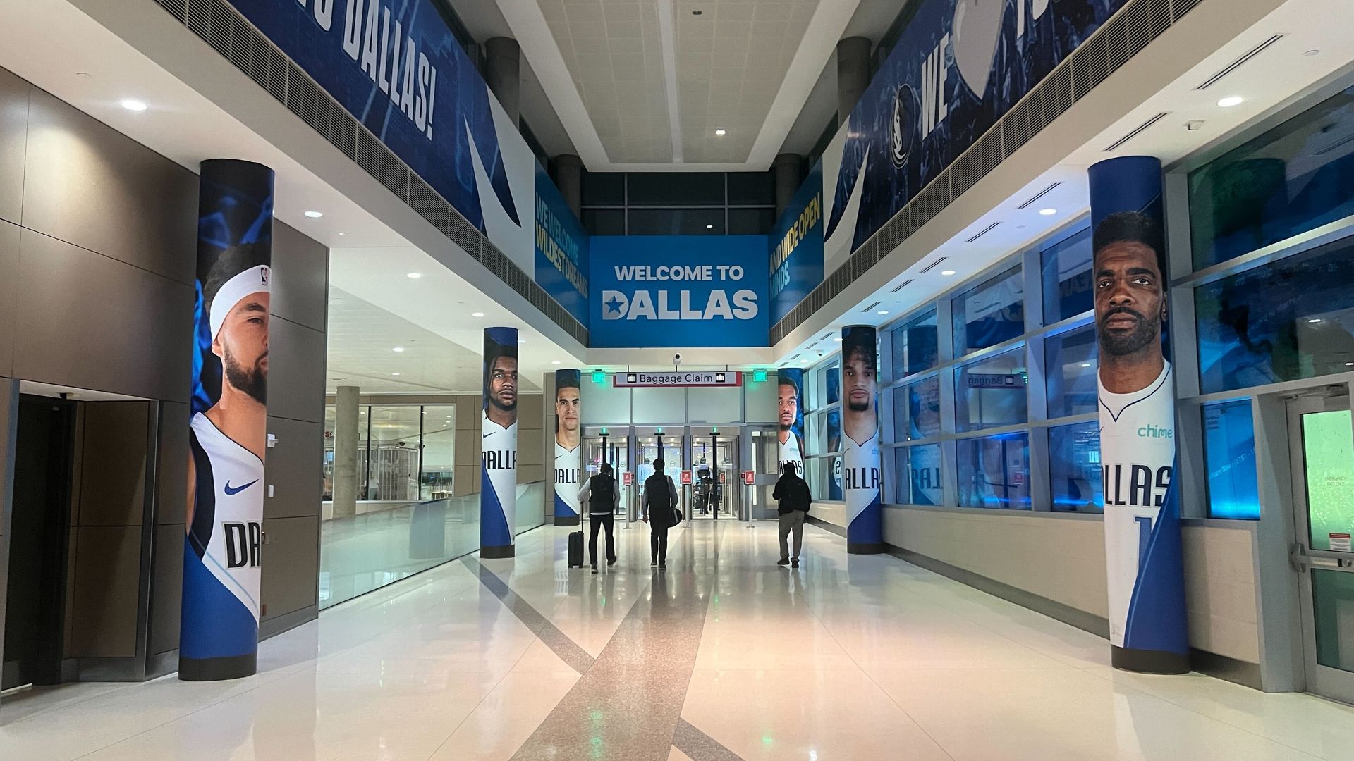 Pic du jour: (Un)Welcome home - Axios Dallas