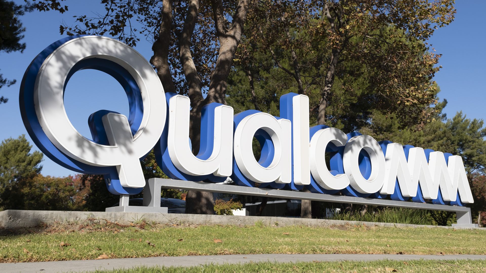 Qualcomm logo.
