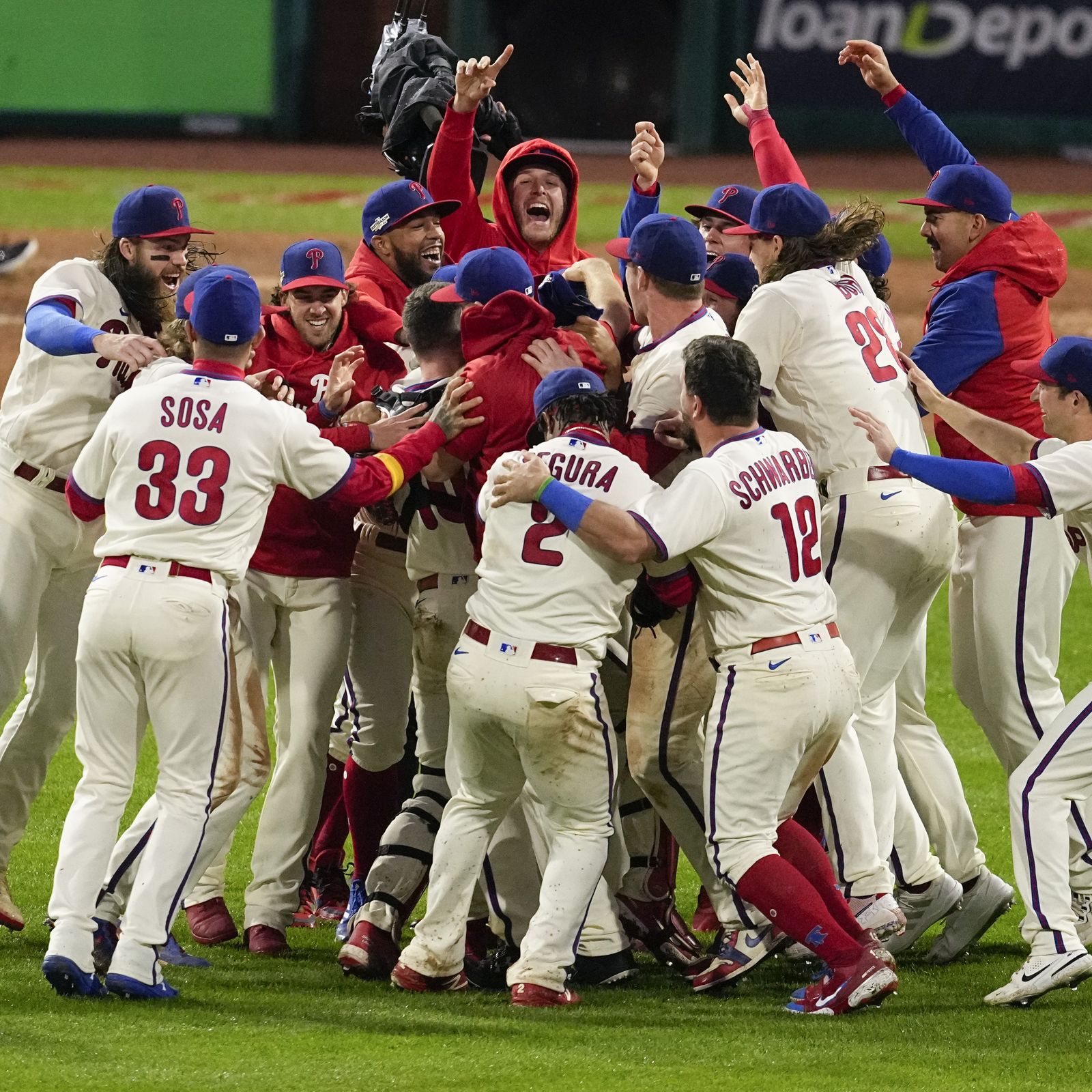 How Rob Thomson Got the Phillies on Track for the Playoffs - The New York  Times