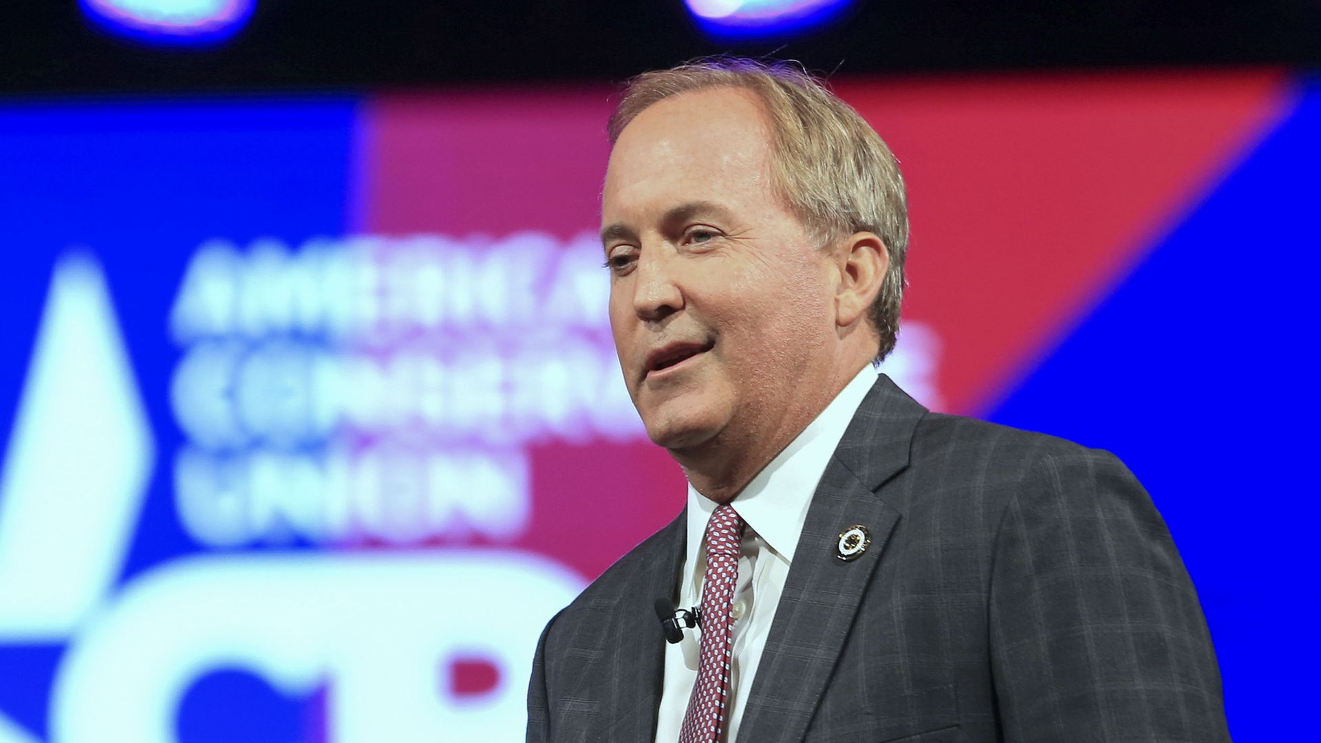 Photo of Ken Paxton speaking