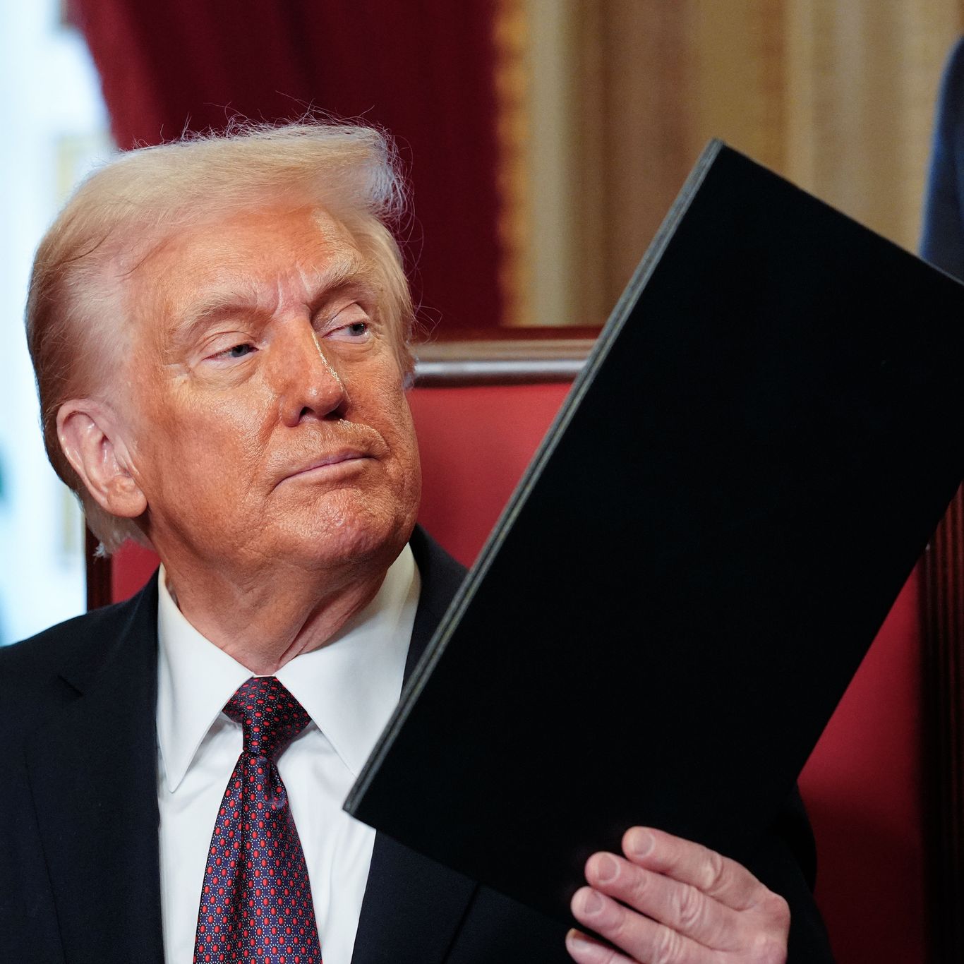 専用　TRUMP TIGHT Trump calls for death penalty for migrants who kill US citizens