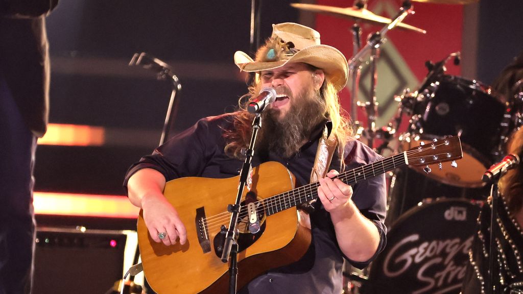 CMA Awards: Chris Stapleton, Morgan Wallen win big - Axios Nashville