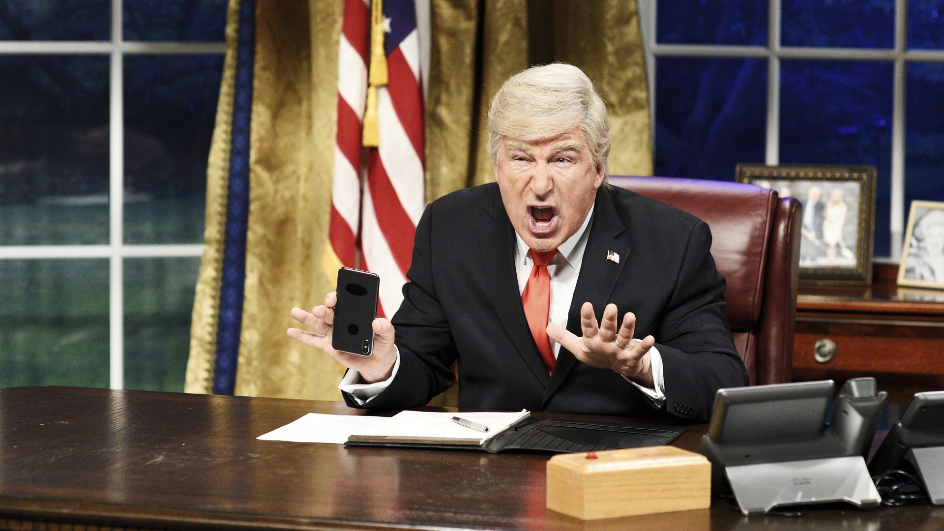  Alec Baldwin as Donald Trump during the "Mueller Report" Cold Open on Saturday, March 30