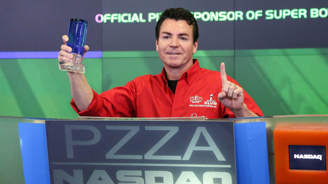 Papa John&rsquo;s founder John Schnatter says he should still be public face