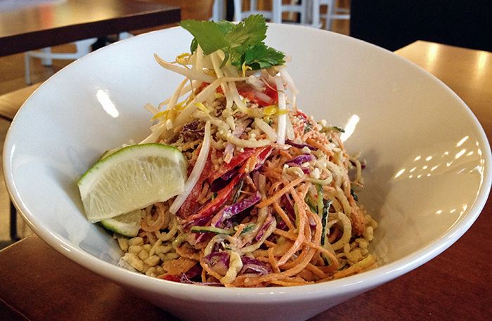 Luna's-Living-Kitchen-Pad-Thai
