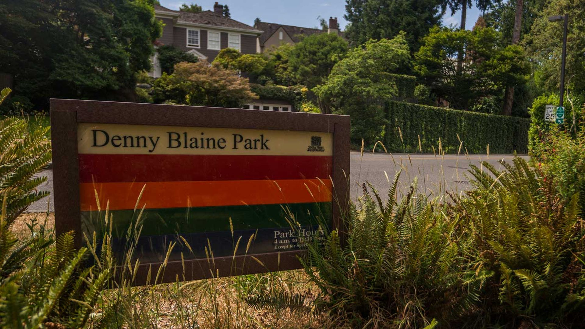 A picture of the Denny Blaine Park sign in Seattle. 
