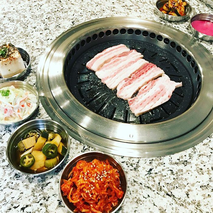 let's-meat-table-top-cooking-south-end