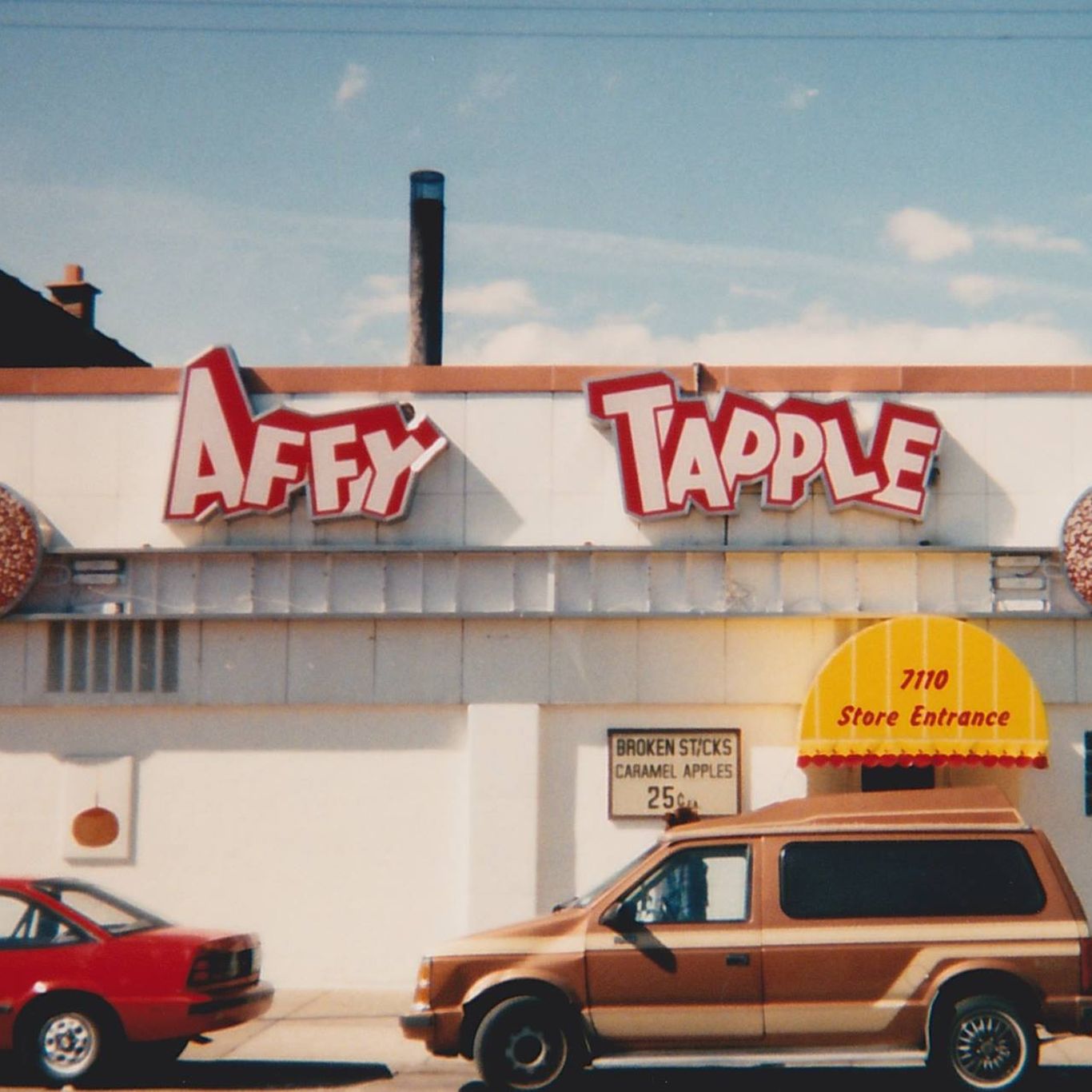 Affy Tapple rolls out specials in Niles for 75th birthday - Axios Chicago
