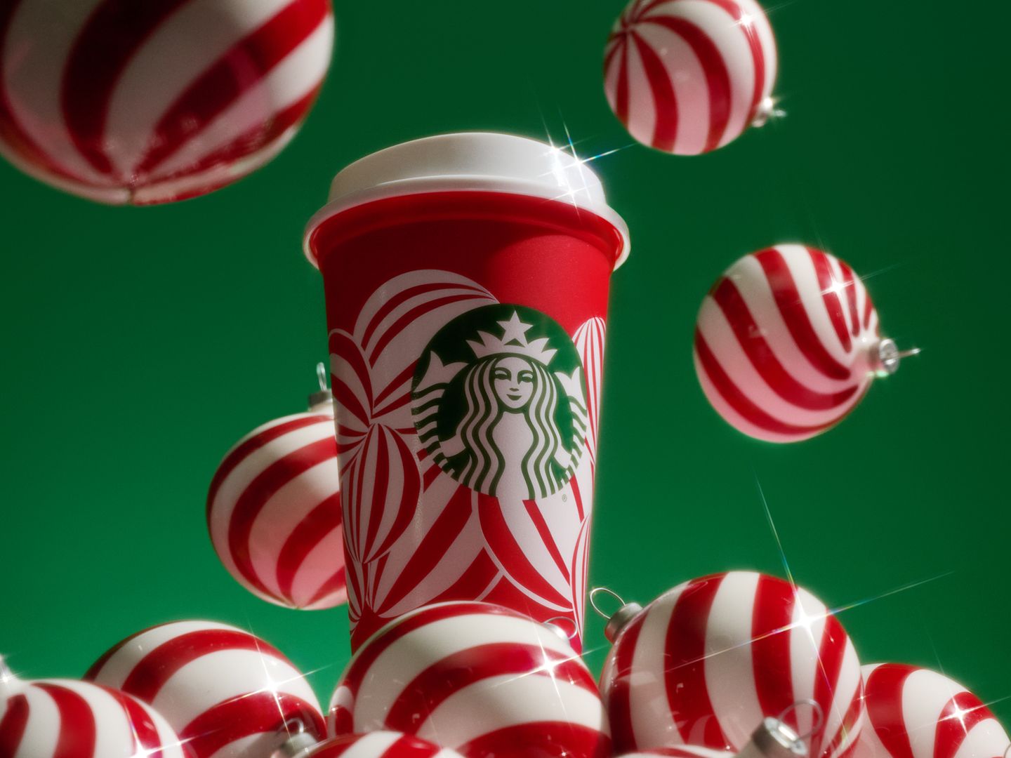 Starbucks - スターバックス ★ ホリデー フレンズ ビダ コールドカップ レッド スターバックスホリデーシーズンの代名詞“Red Cup”にまつわる