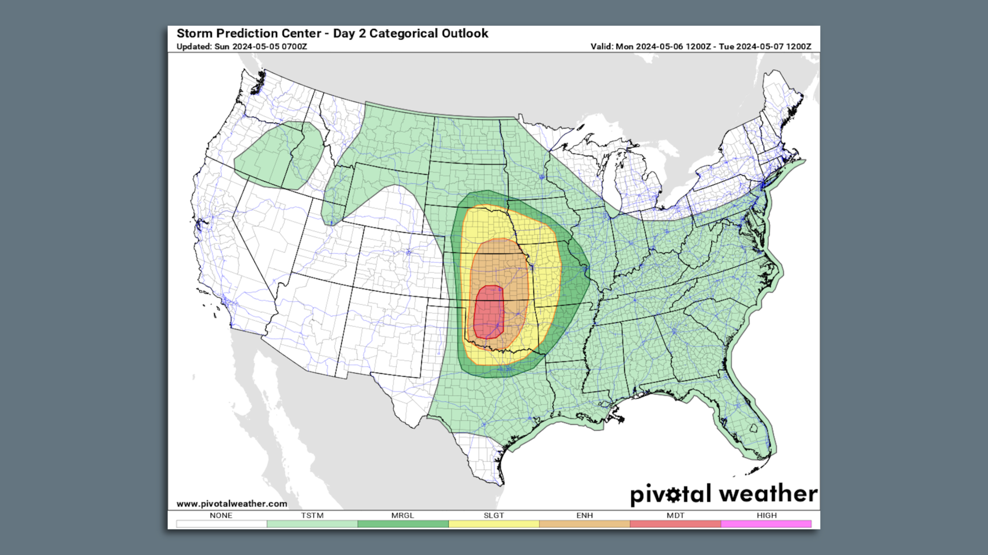 Storm threat graphic from the NWS Storm Prediction Center, showing risk levels nationwide on Monday. 