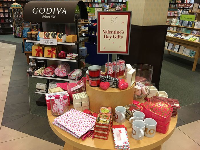 valentines-day-display