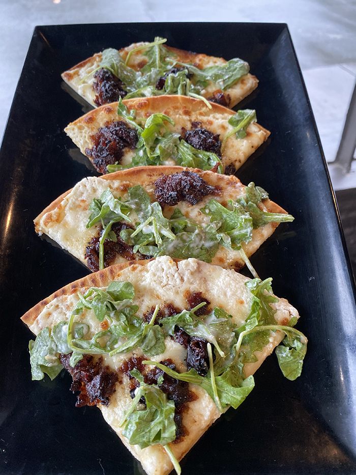 grinning mule plaza midwood restaurant flatbread