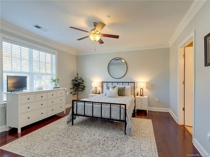 301 Tremont Ave #204 bed