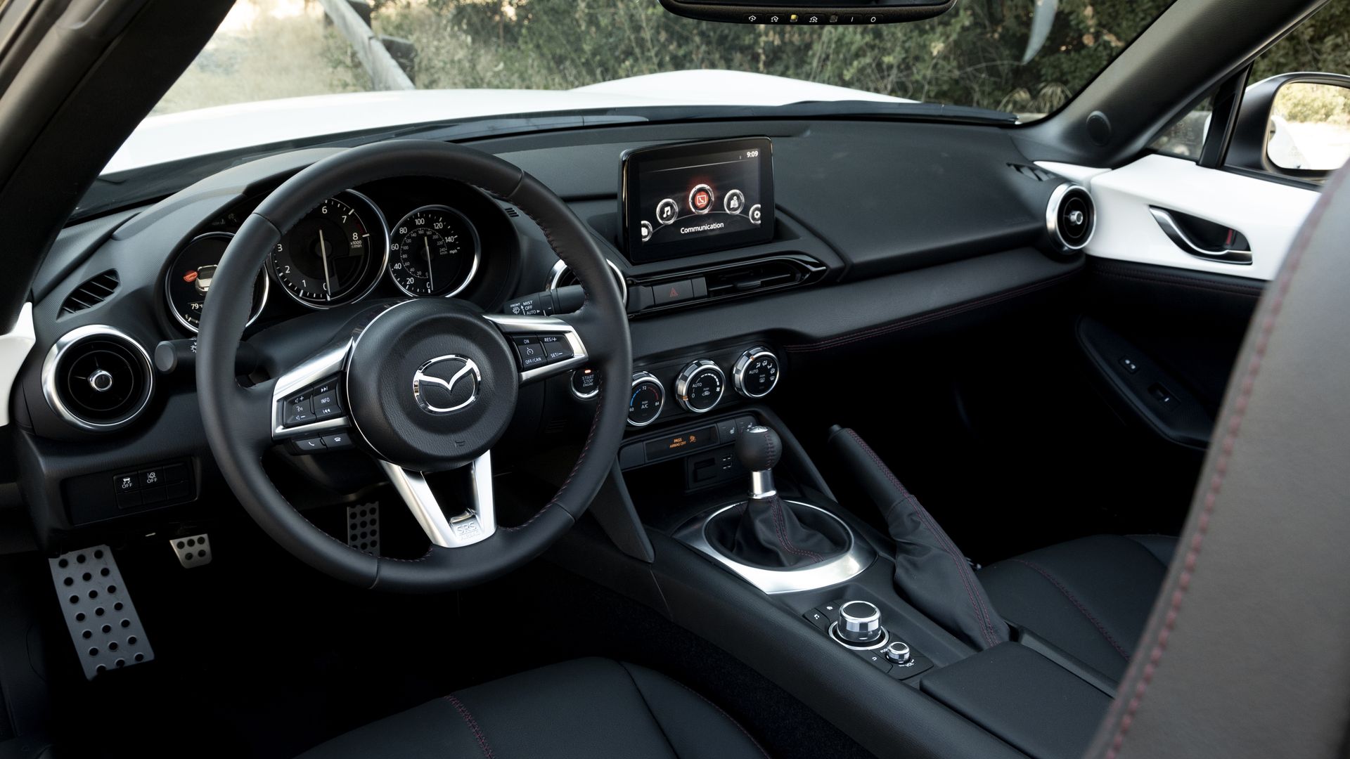 Image of interior of Mazda Miata MX-5
