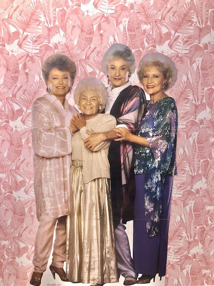 batchmaker batch house golden girls bathroom