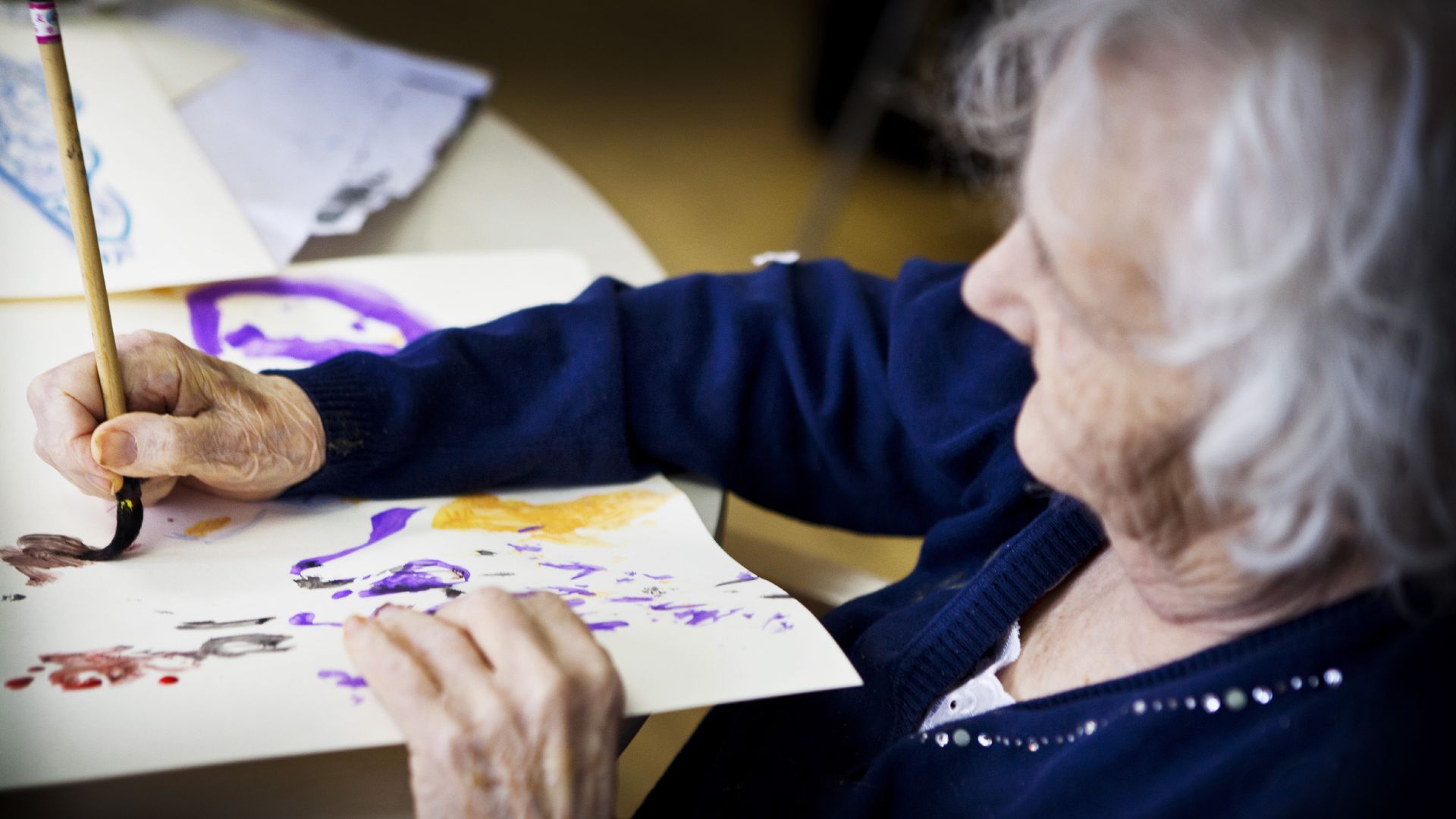 Art therapy at a nursing home