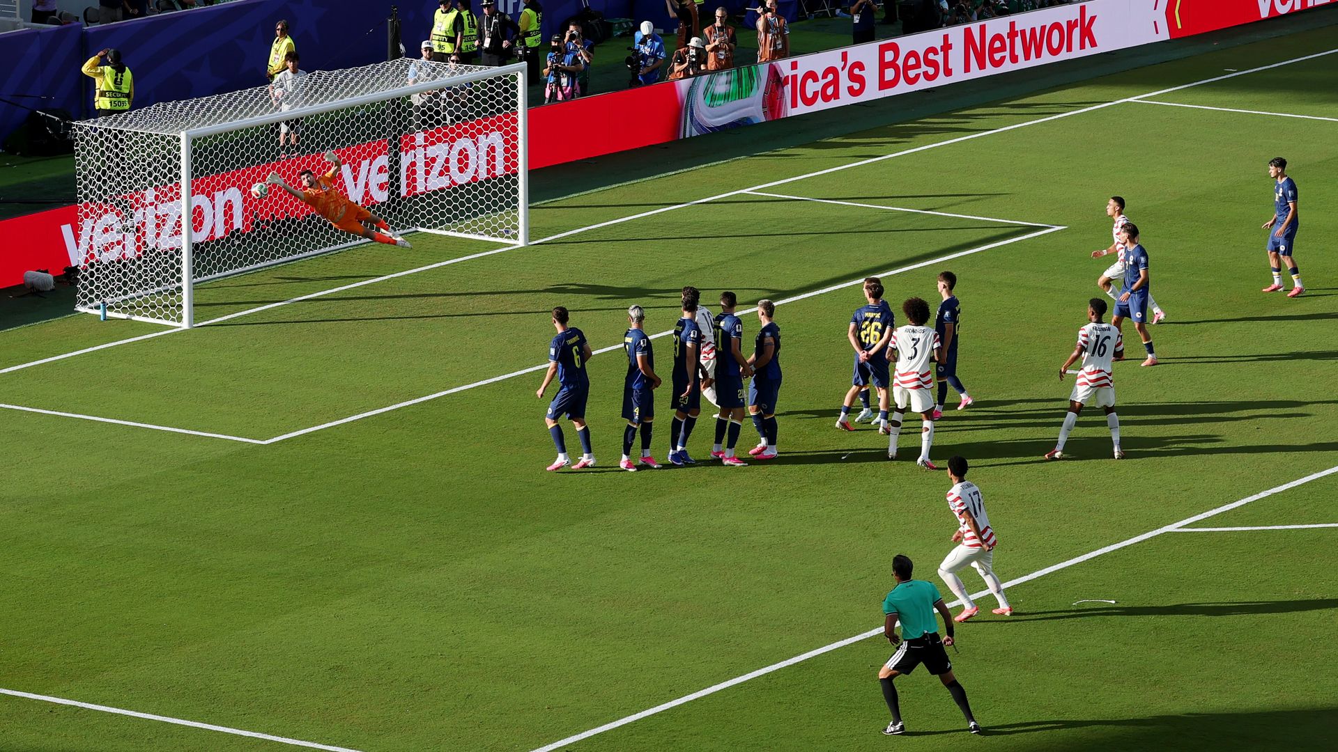 The U.S. team score a goal off a free kick