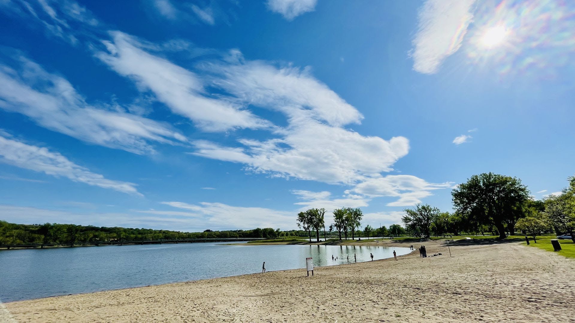 Gray's Lake beach
